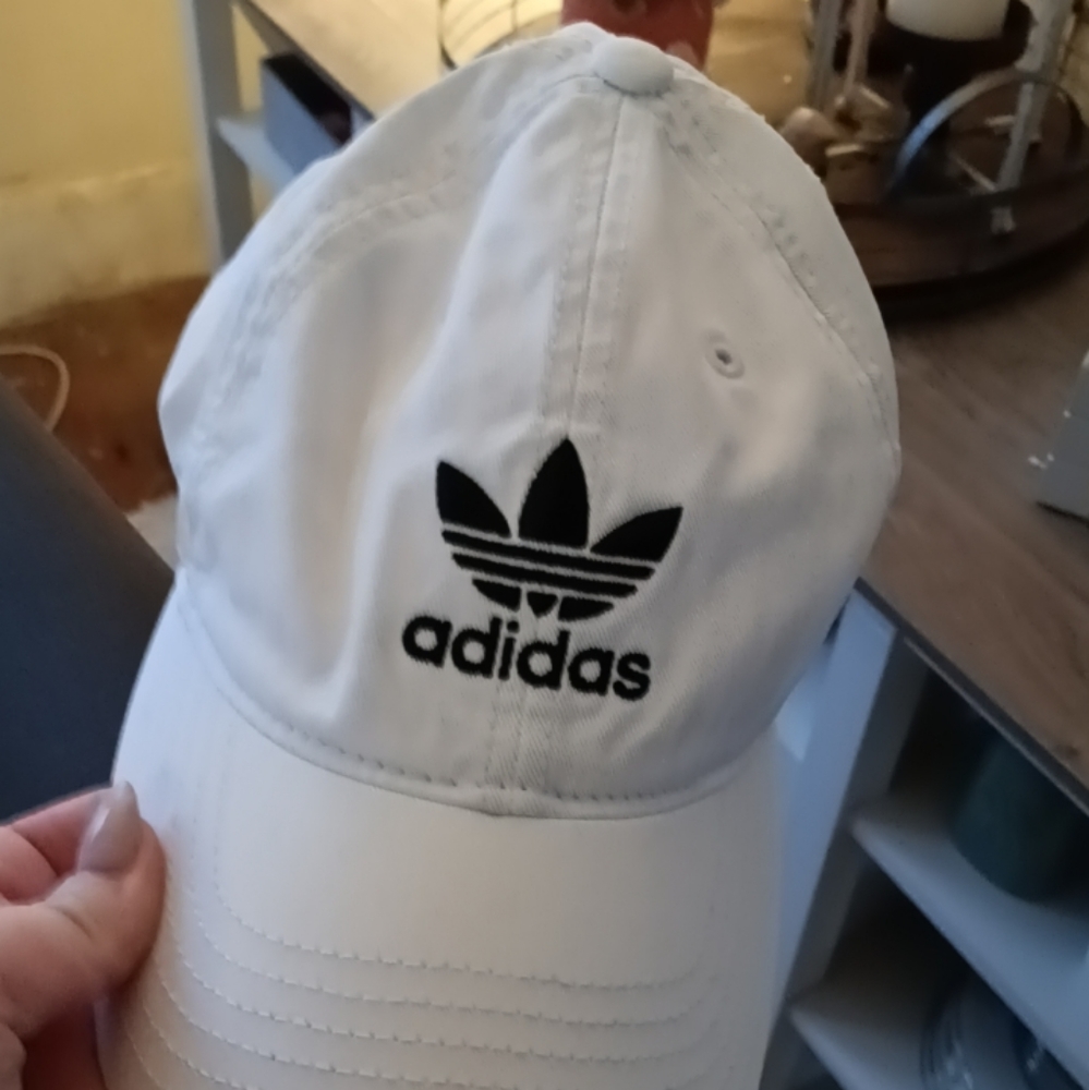 Adidas adjustable hat